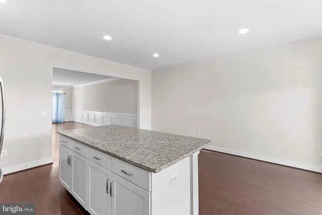 $2,900 | 207 Miles Hawk Terrace, Purcellville, VA 20132