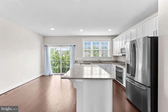 $2,900 | 207 Miles Hawk Terrace, Purcellville, VA 20132