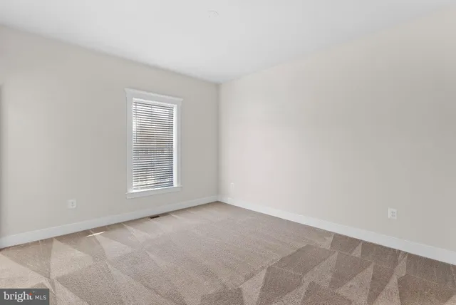 $2,900 | 207 Miles Hawk Terrace, Purcellville, VA 20132