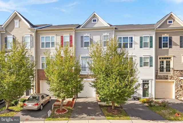 $2,900 | 207 Miles Hawk Terrace, Purcellville, VA 20132