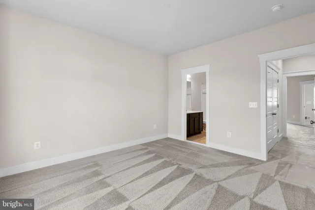 $2,900 | 207 Miles Hawk Terrace, Purcellville, VA 20132