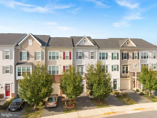 $2,900 | 207 Miles Hawk Terrace, Purcellville, VA 20132