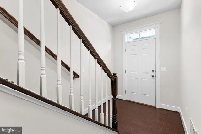 $2,900 | 207 Miles Hawk Terrace, Purcellville, VA 20132