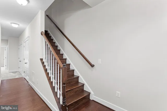 $2,900 | 207 Miles Hawk Terrace, Purcellville, VA 20132