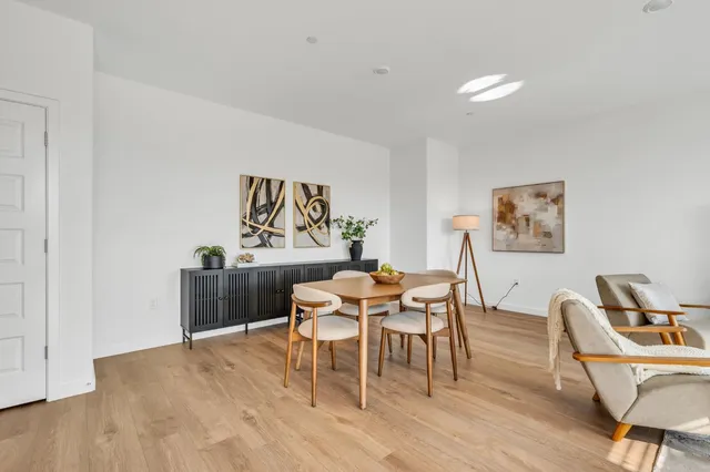 $670,000 | 8543 Anker Way, Elk Grove, CA 95757