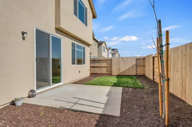 $670,000 | 8543 Anker Way, Elk Grove, CA 95757