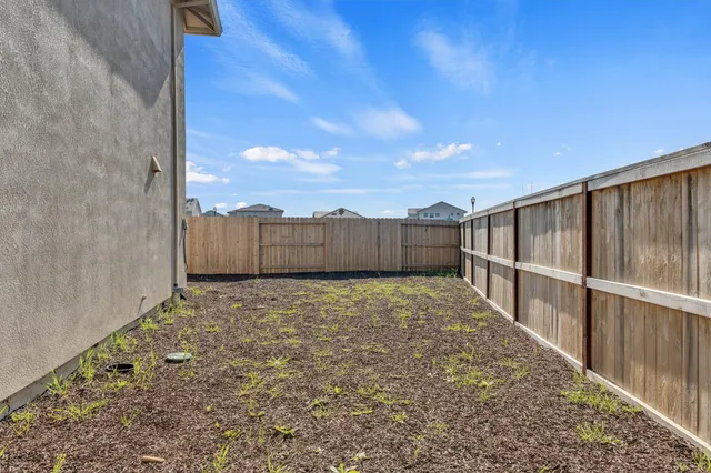 $670,000 | 8543 Anker Way, Elk Grove, CA 95757