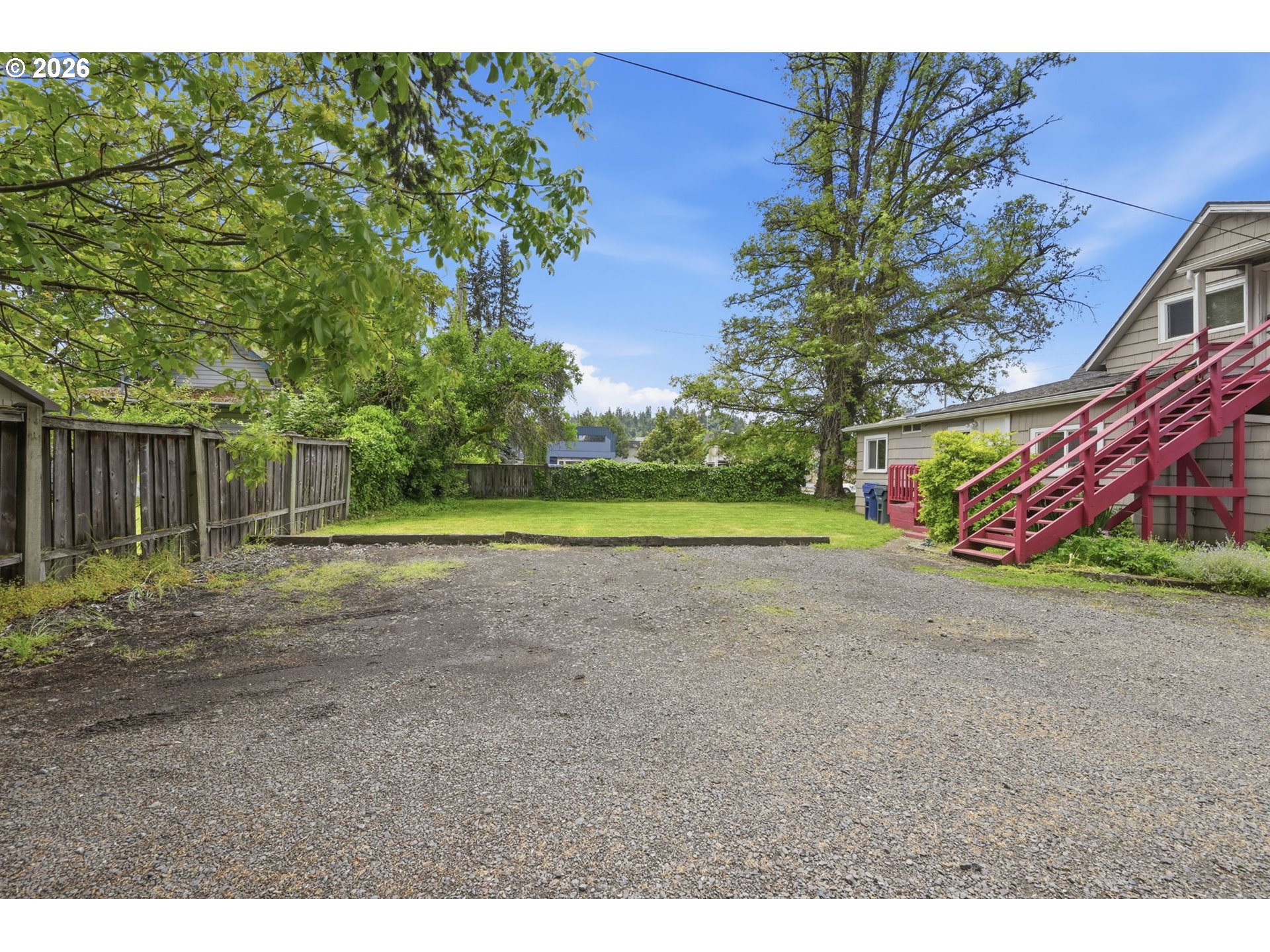 327 6th Street Springfield, OR 97477 - Photo 33 of 38