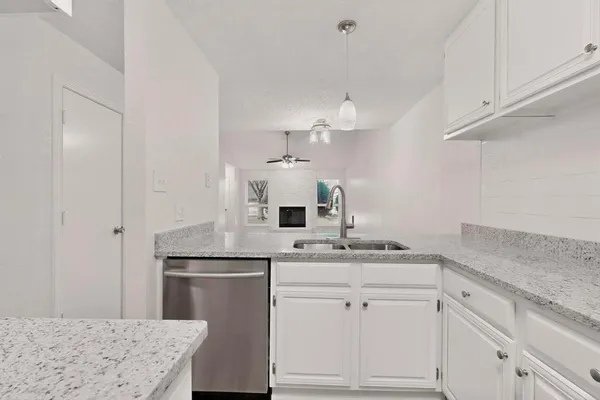 $1,850 | 1940 Abshire Lane, Dallas, TX 75228