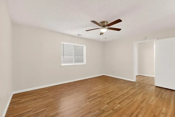 $1,850 | 1940 Abshire Lane, Dallas, TX 75228