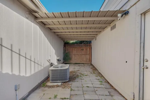 $1,850 | 1940 Abshire Lane, Dallas, TX 75228