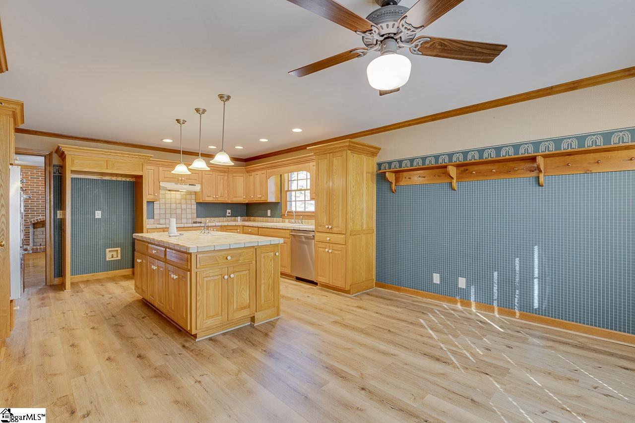 914 Taylor Road Greer, SC 29651 - Photo 20 of 50