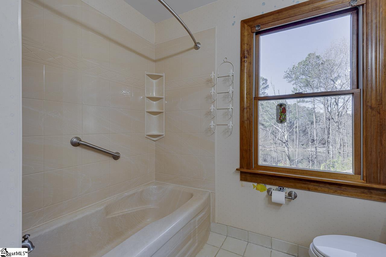 914 Taylor Road Greer, SC 29651 - Photo 37 of 50