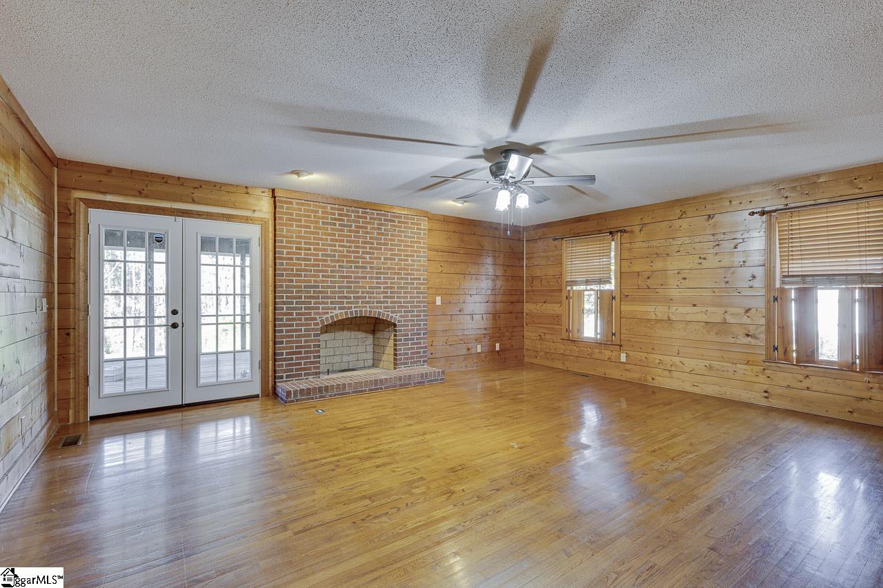 914 Taylor Road Greer, SC 29651 - Photo 7 of 50