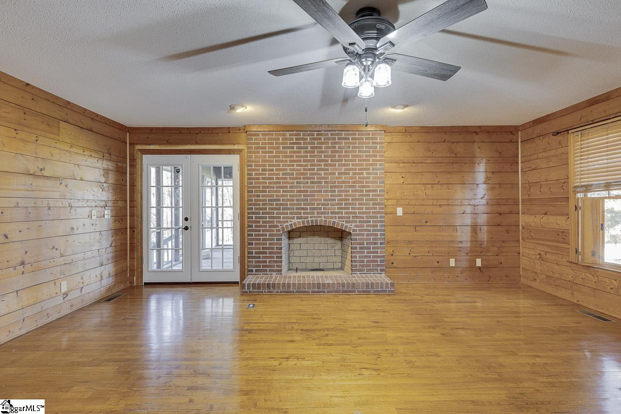 914 Taylor Road Greer, SC 29651 - Photo 8 of 50