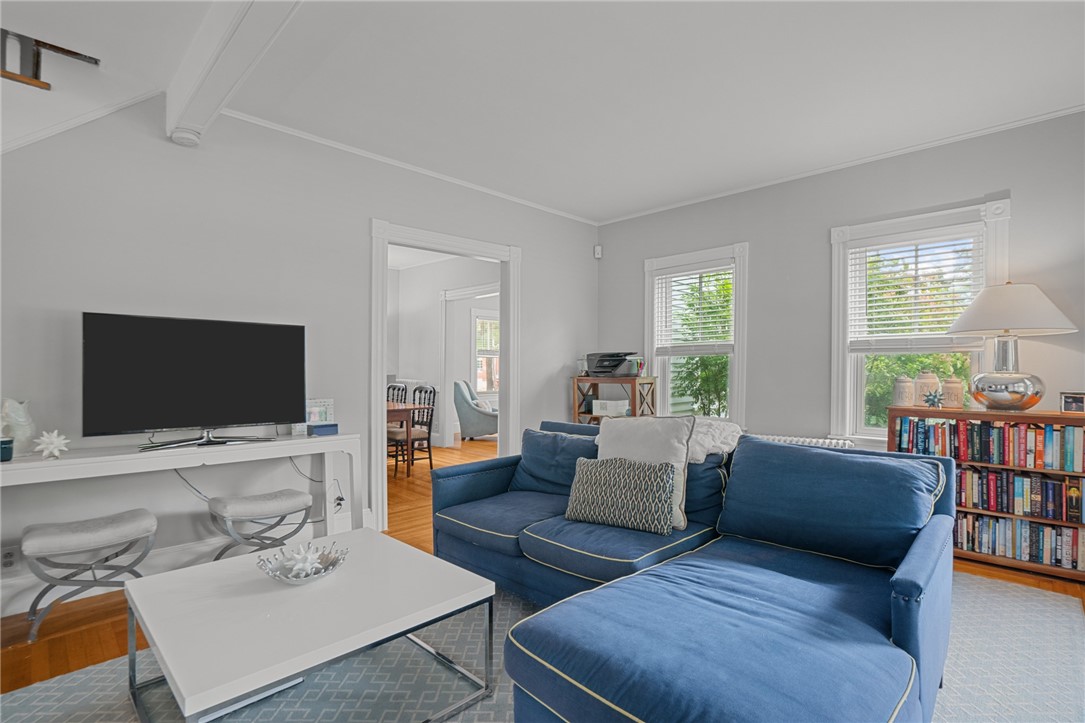 303 New Meadow Road Barrington, RI 02806 - Photo 14 of 49