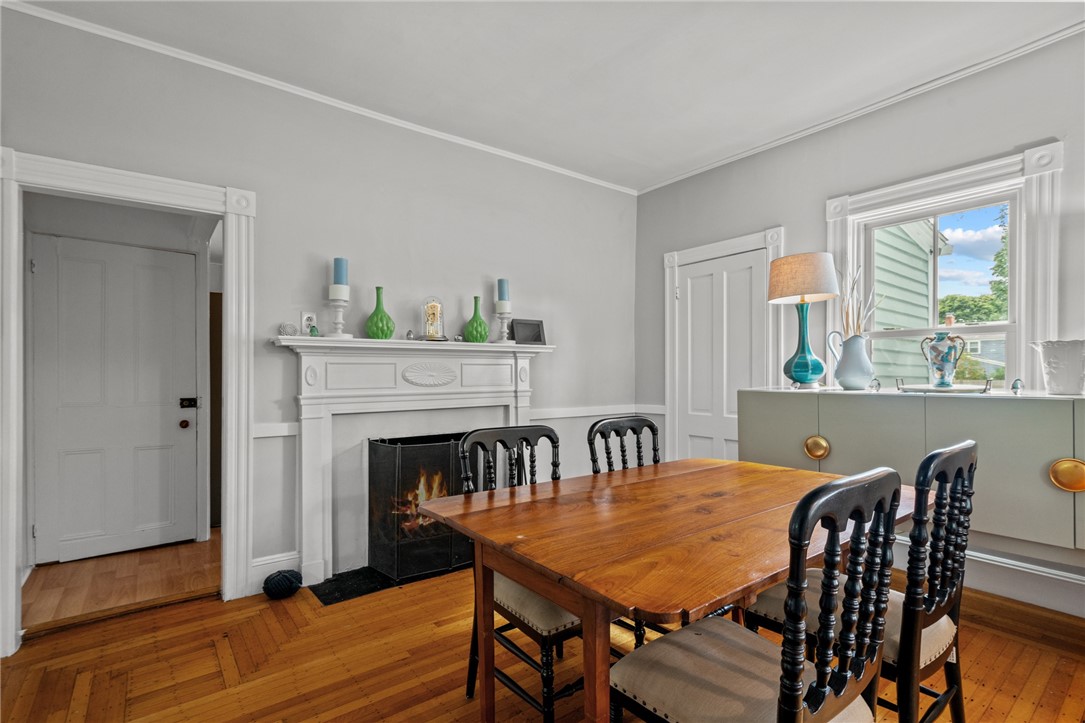 303 New Meadow Road Barrington, RI 02806 - Photo 4 of 49