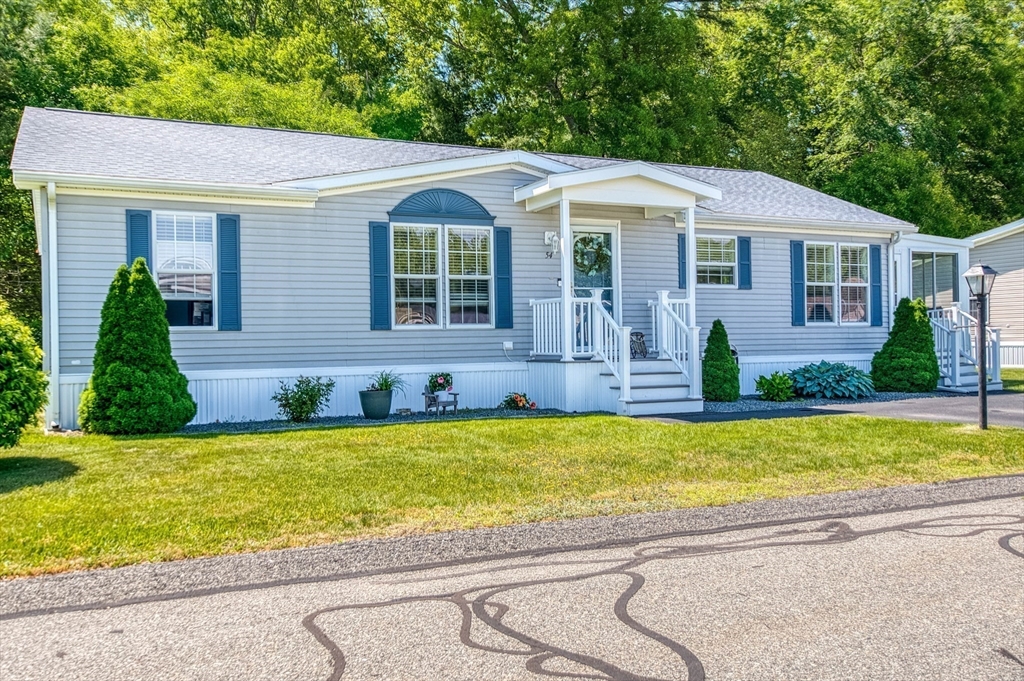 54 George's Loop Raynham, MA 02767 - Photo 4 of 38