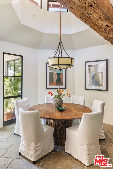 3099 Mandeville Canyon Road Los Angeles, CA 90049 - Photo 17 of 59