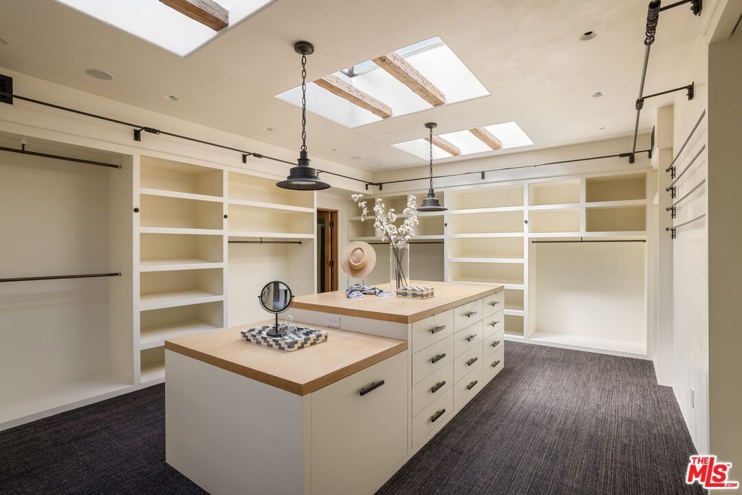 3099 Mandeville Canyon Road Los Angeles, CA 90049 - Photo 35 of 59