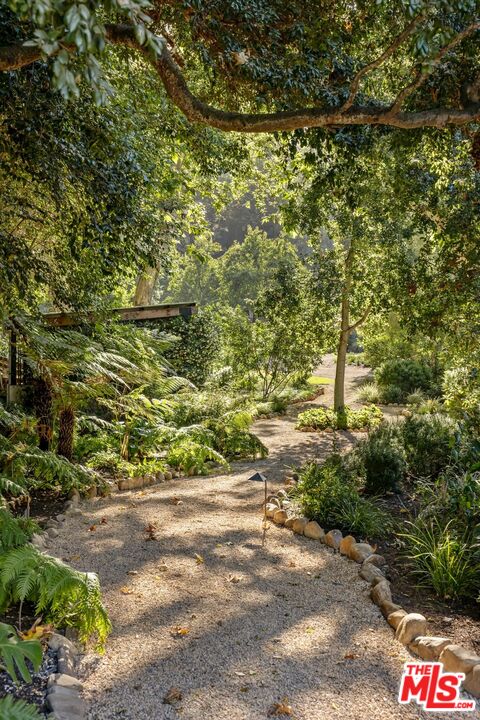 3099 Mandeville Canyon Road Los Angeles, CA 90049 - Photo 41 of 59