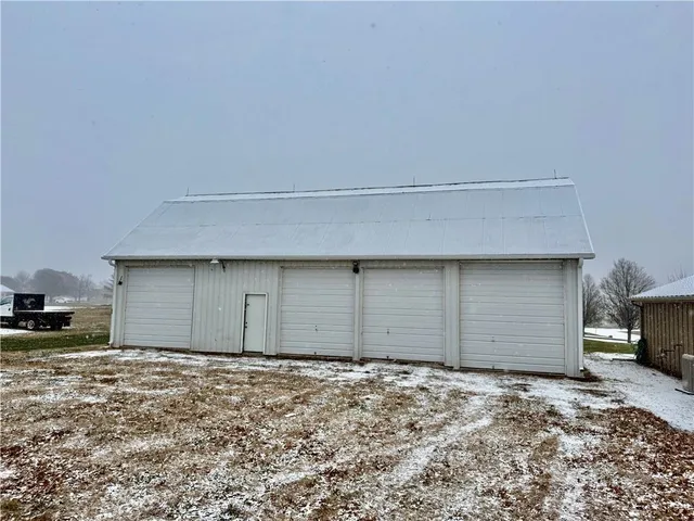 $245,000 | 3601 Highway 13, Higginsville, MO 64037