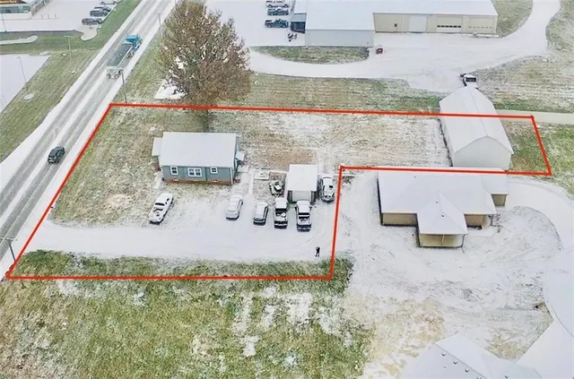 $245,000 | 3601 Highway 13, Higginsville, MO 64037