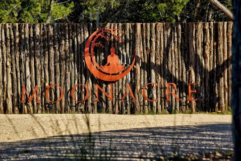$1,200,000 | 545 County Road 421, Spicewood, TX 78669