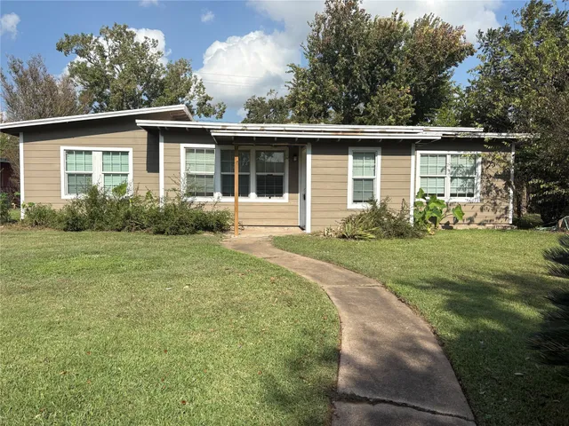 $134,900 | 1622 West 9th Street, Freeport, TX 77541