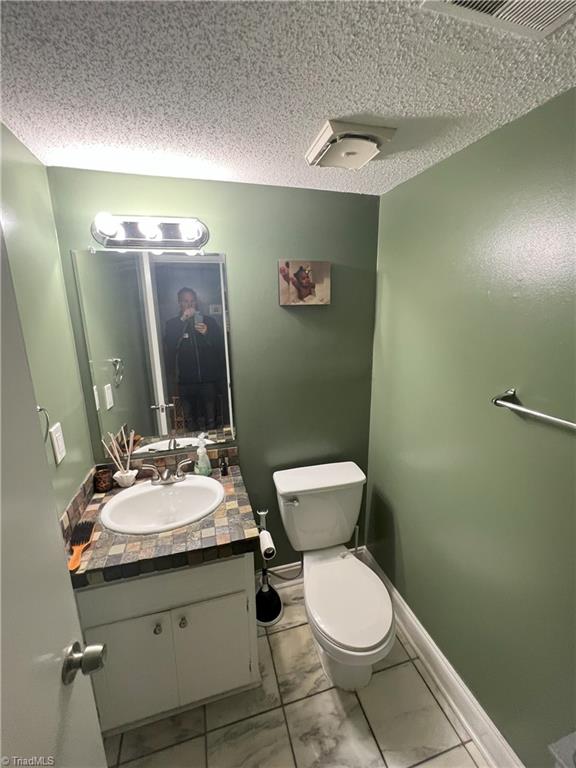 5723 Bramblegate Road, Unit J Greensboro, NC 27409 - Photo 5 of 10 Gallery Image 5