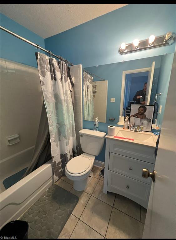 5723 Bramblegate Road, Unit J Greensboro, NC 27409 - Photo 9 of 10 Gallery Image 9