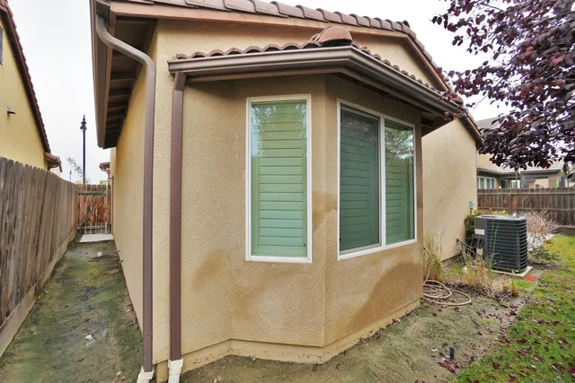 $392,500 | 1795 West Van Gogh, Hanford, CA 93230