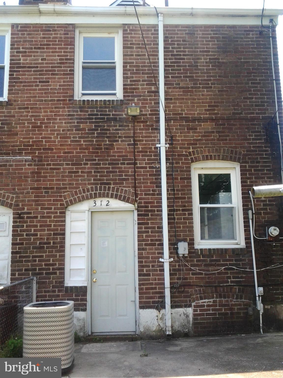 Exterior (Rear)