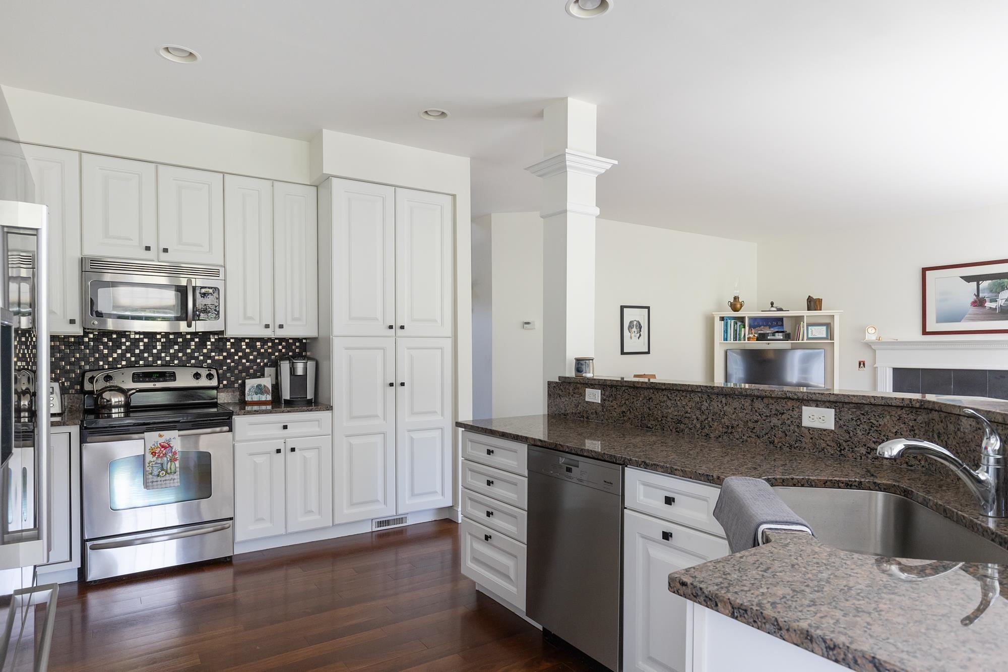 1290 Marble Island Road Colchester, VT 05446 - Photo 5 of 40 Gallery Image 5