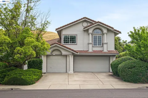 $1,995,000 | 3551 Shadow Creek Drive, Danville, CA 94506