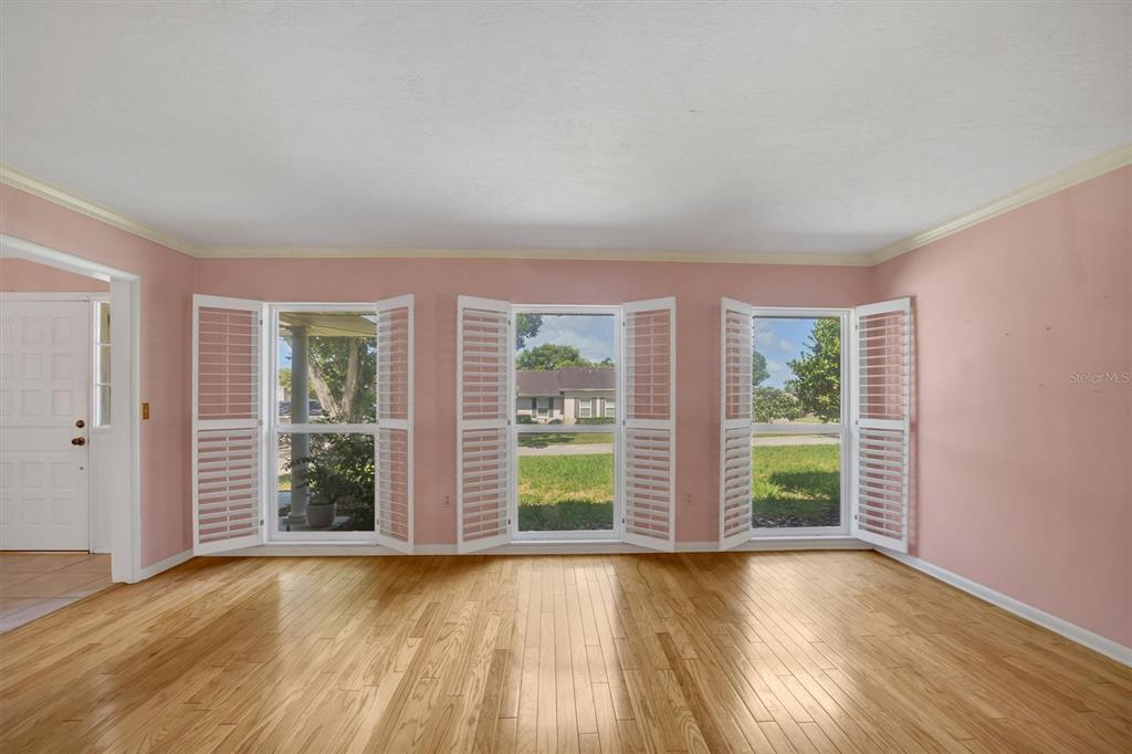 136 Lake Mariam Road Winter Haven, FL 33884 - Photo 9 of 55