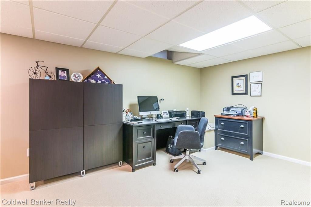 2192 Rochelle Park Drive, Unit 112 Rochester Hills, MI 48309 - Photo 33 of 37