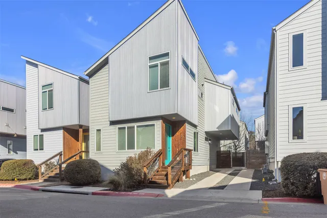 $2,300 | 801 North Bluff Drive, Unit 27, Austin, TX 78745