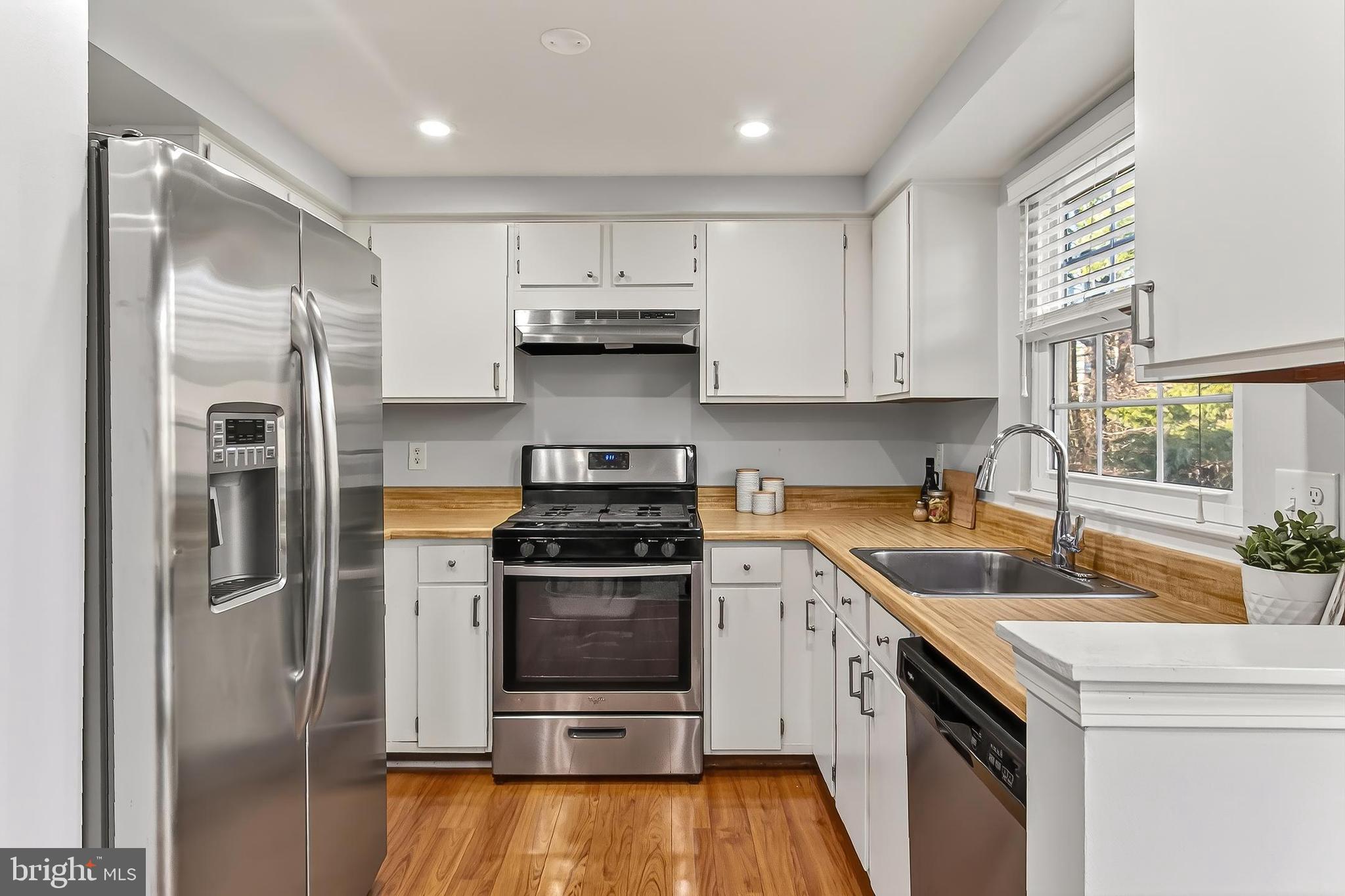 14578 Olde Kent Road Centreville, VA 20120 - Photo 14 of 42