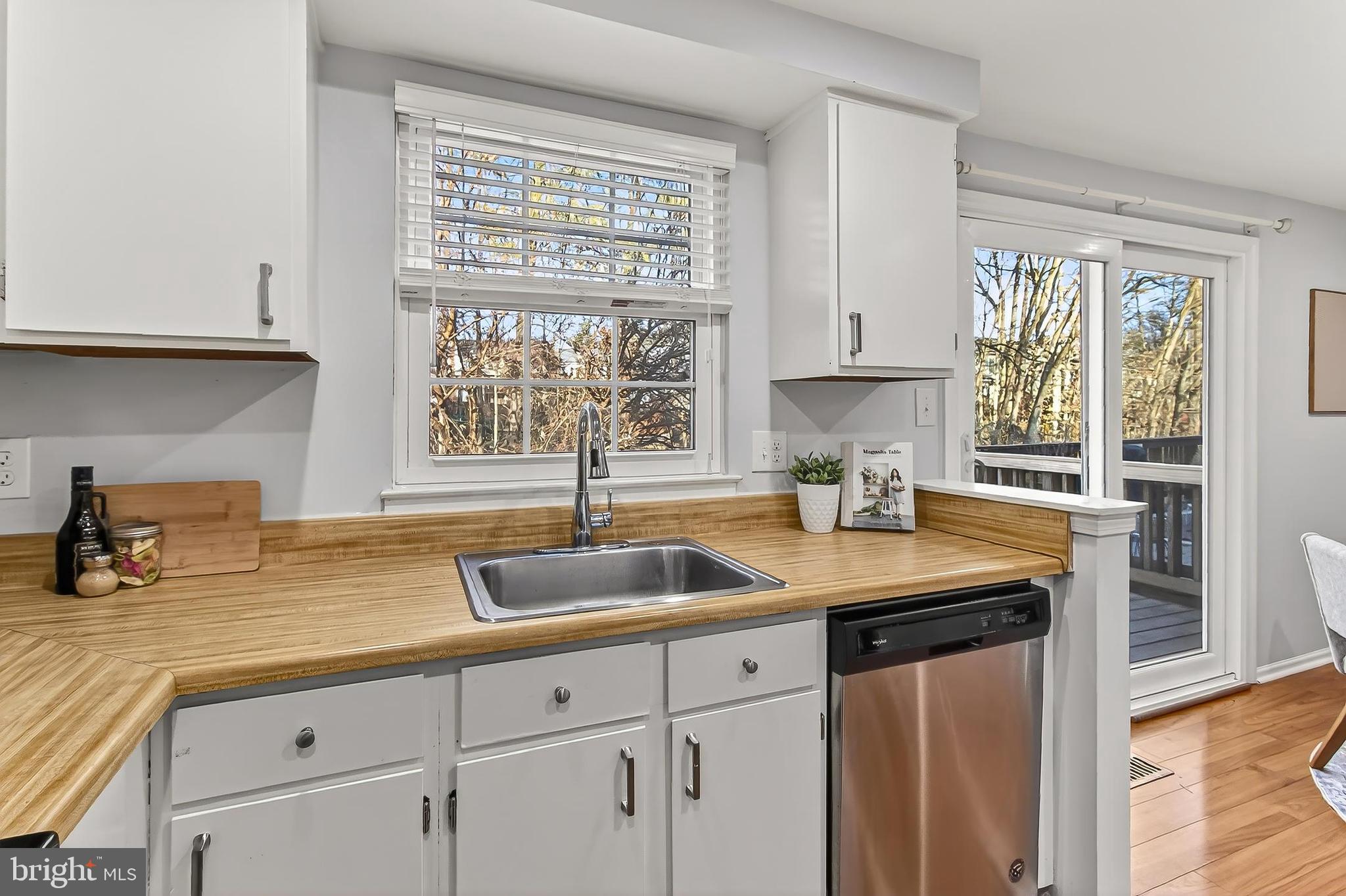 14578 Olde Kent Road Centreville, VA 20120 - Photo 16 of 42