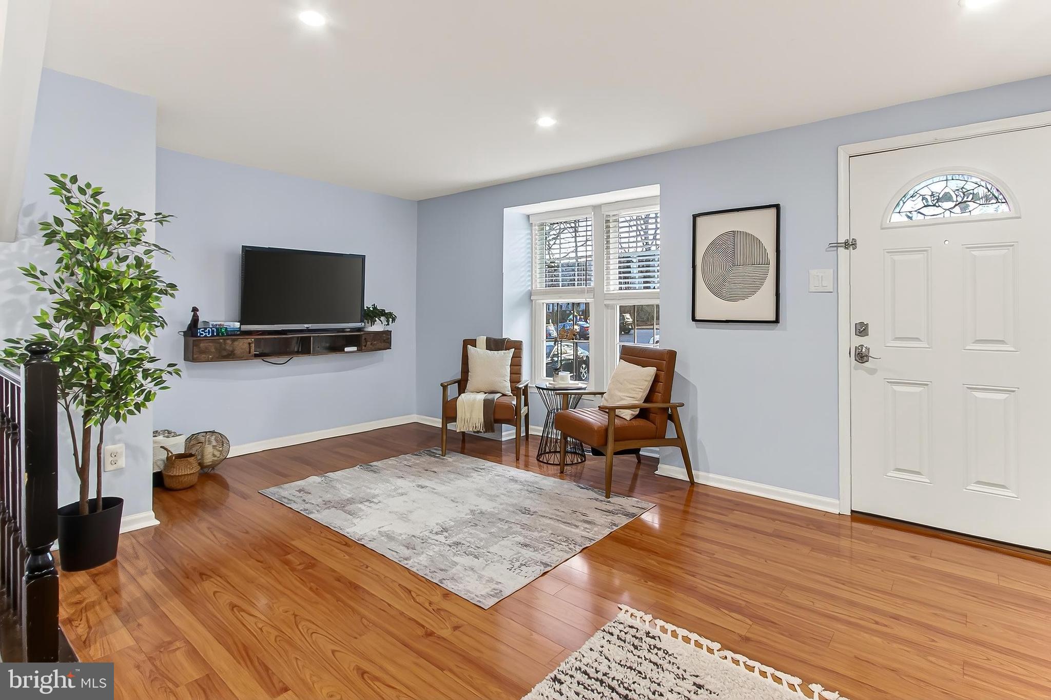 14578 Olde Kent Road Centreville, VA 20120 - Photo 5 of 42