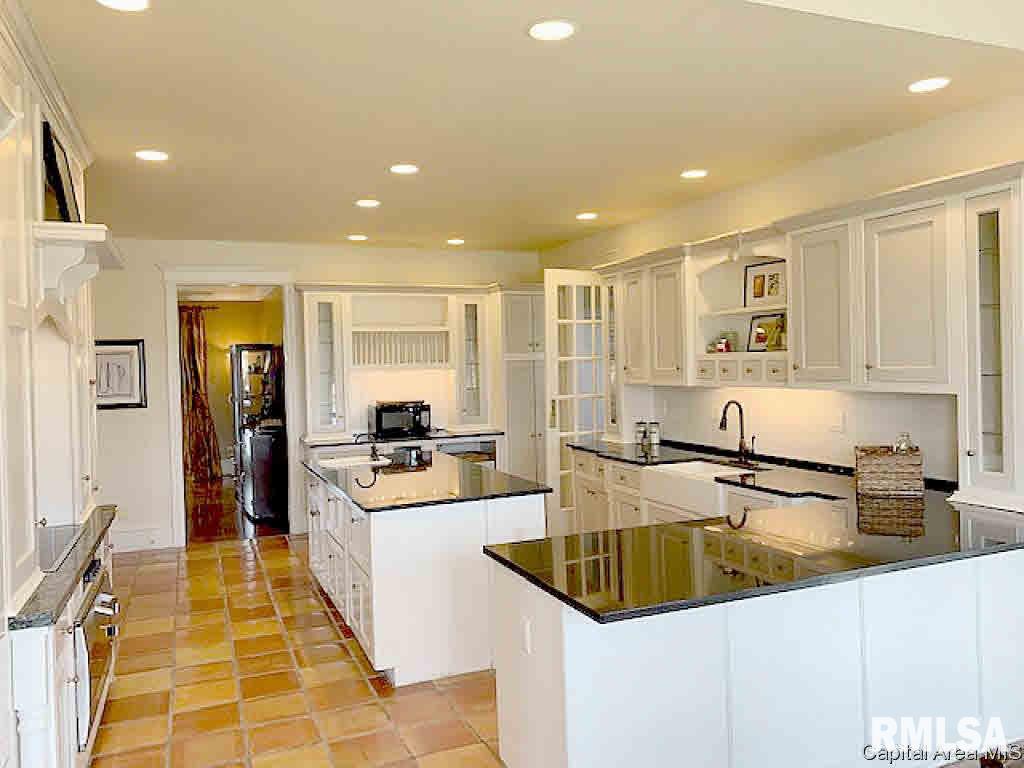 4504 Foxhall Lane Springfield, IL 62711 - Photo 15 of 36