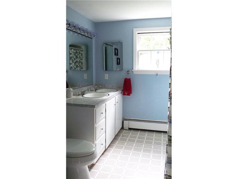 14 Philip Road Cape Elizabeth, ME 04107 - Photo 12 of 13 Bathroom.