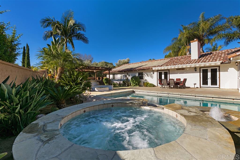 950 Rancho Santa Fe Road Encinitas, CA 92024 - Photo 2 of 20 Gallery Image 2