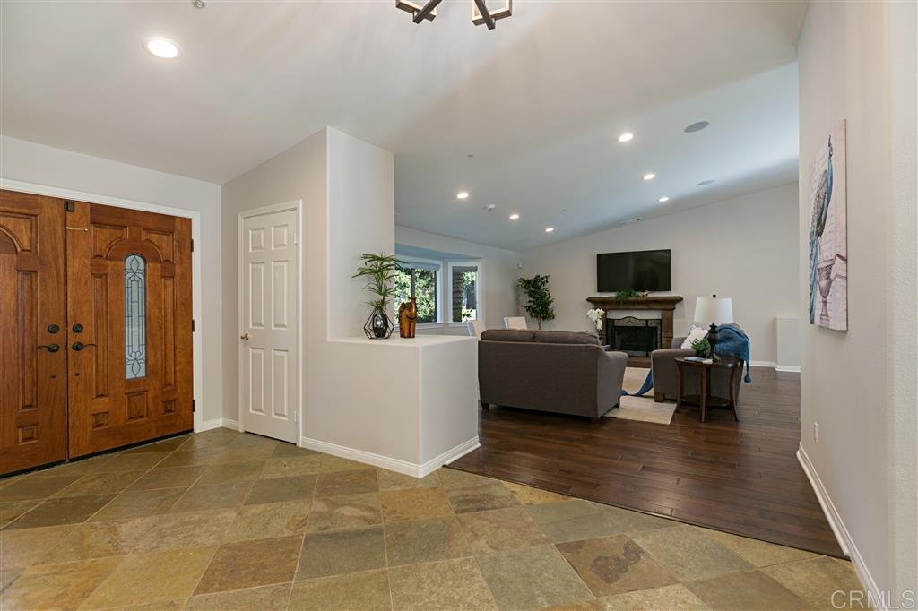 950 Rancho Santa Fe Road Encinitas, CA 92024 - Photo 5 of 20 Gallery Image 5