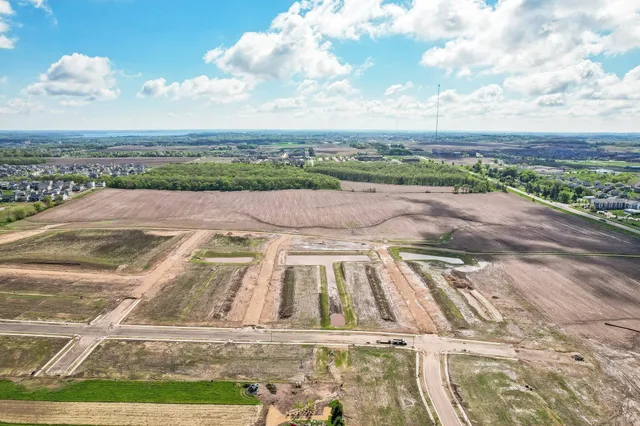 $200,000 | 210 Clear Pond Way, Verona, WI 53593