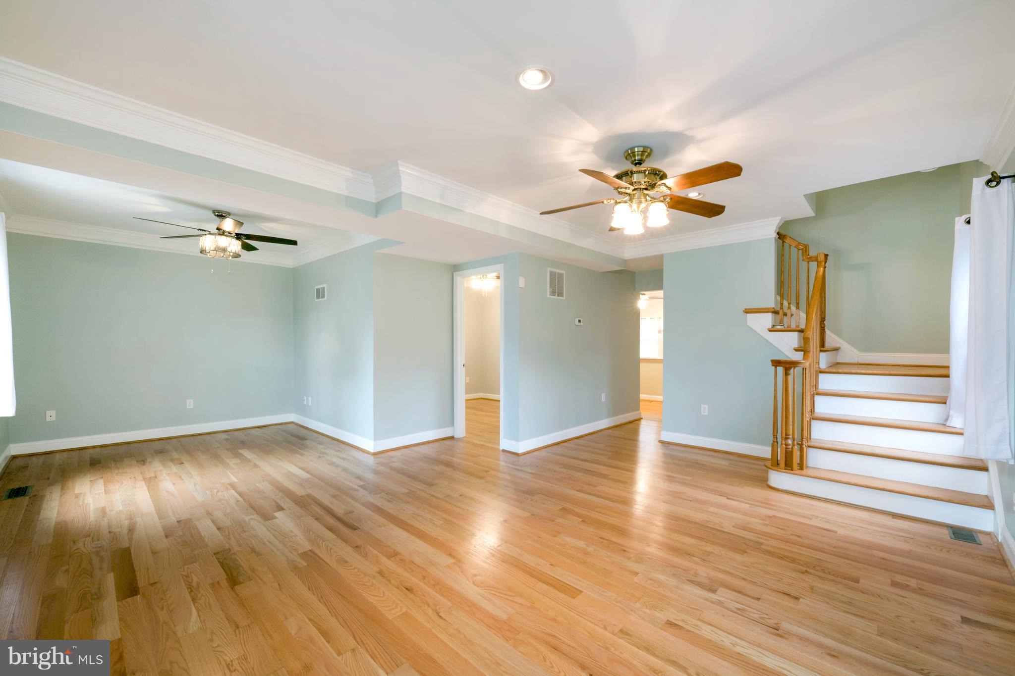 1702 Oldtown Road Edgewater, MD 21037 - Photo 3 of 30 Family Room