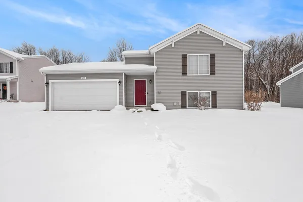 $275,000 | 210 Station Hill Street, Galesburg, MI 49053