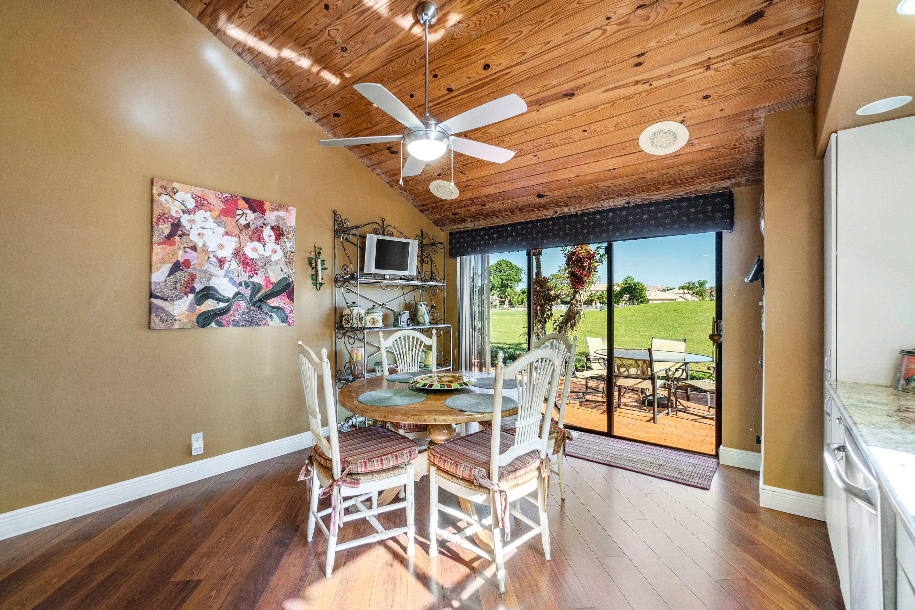 22604 Caravelle Circle Boca Raton, FL 33433 - Photo 11 of 43 KITCHEN