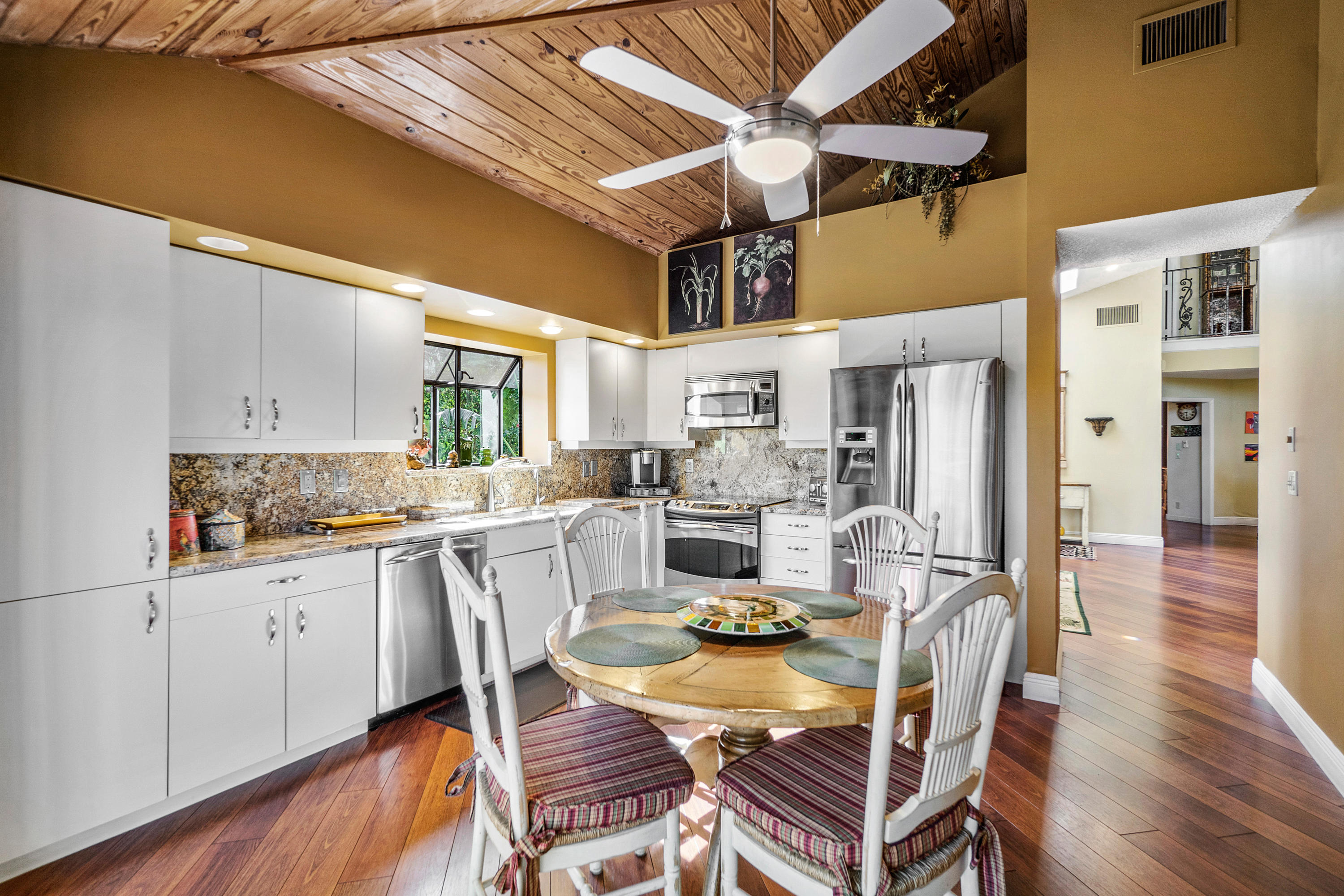 22604 Caravelle Circle Boca Raton, FL 33433 - Photo 12 of 43 KITCHEN